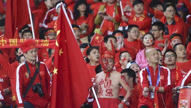 值得一提的是，拜仁10月份的队内最佳球员也是凯恩。